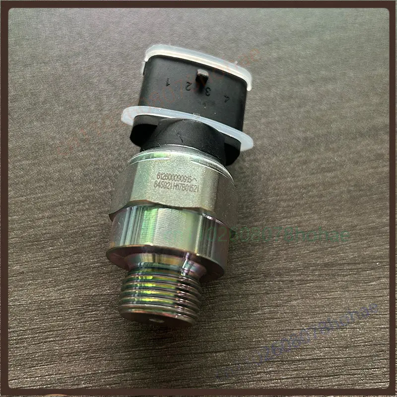 For Weichai Electronic Oil Pressure Sensor Sender OE 612600090915 Truck Engine Parts