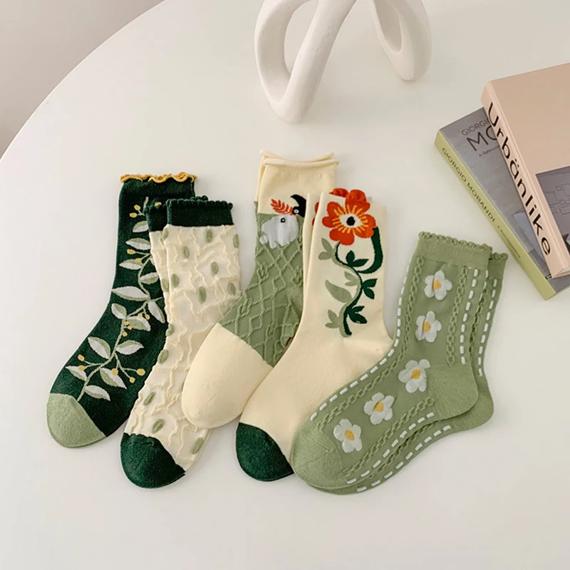 Women Socks Korean Japanese Style Cartoon Green Flower Harajuku Cute Kawaii Mid Tube Socks Breathable Casual Short Cotton Socks