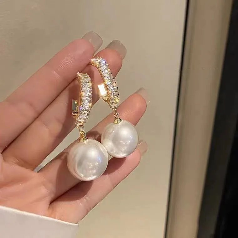 2022 New Classic Elegant Imitation Pearl Dangle Earrings For Women Crystal Long Tassel Exquisite Drop Earring Wedding Jewelry