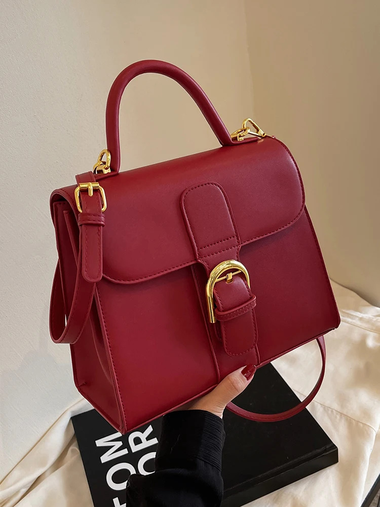 Vintage Women\'s Red Shoulder Bags Luxury Large Capacity Flap Hasp PU Crossbody Bag Solid Versatile Lady Wedding Handlebags 2024