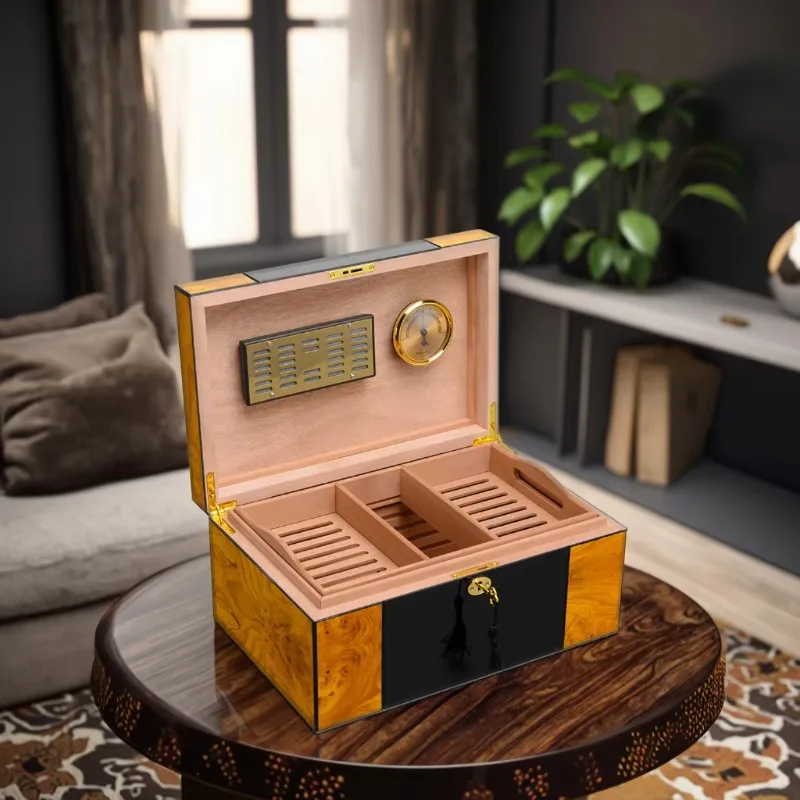 Large Capacity Double-Layer Cedar Wood Eco-Friendly Portable Desktop Cigar Cabinet Humidifier Lacquer Finish