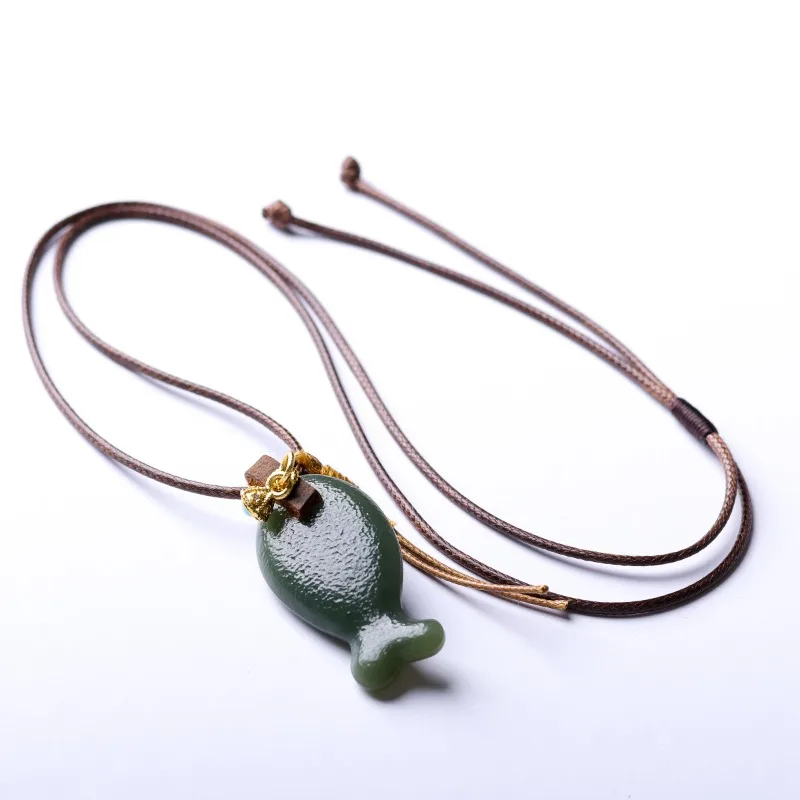 

Handwoven Natural Hetian Jade Fish Pattern Necklace New Chinese Style Leather Cord Clavicle Chain for Women Gifts
