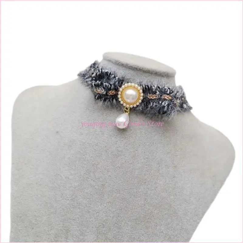 57QA Neck Jewelry Wide Chain Necklace Exquisite Choker Necklace Plush Material