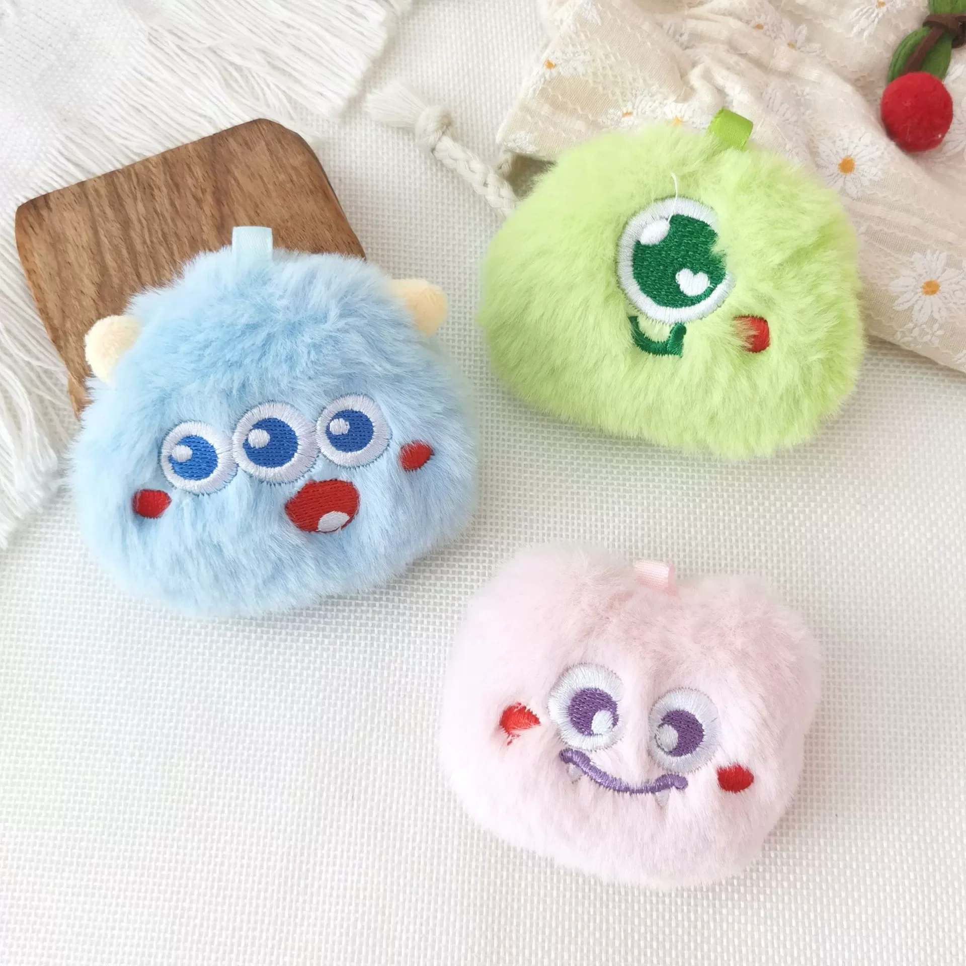 

Kawaii 3-Eye Monster Plush Keychain Set Fluffy Doll Pendant Bag Charm Trendy Backpack Key Decor Accessories Gift for Friends