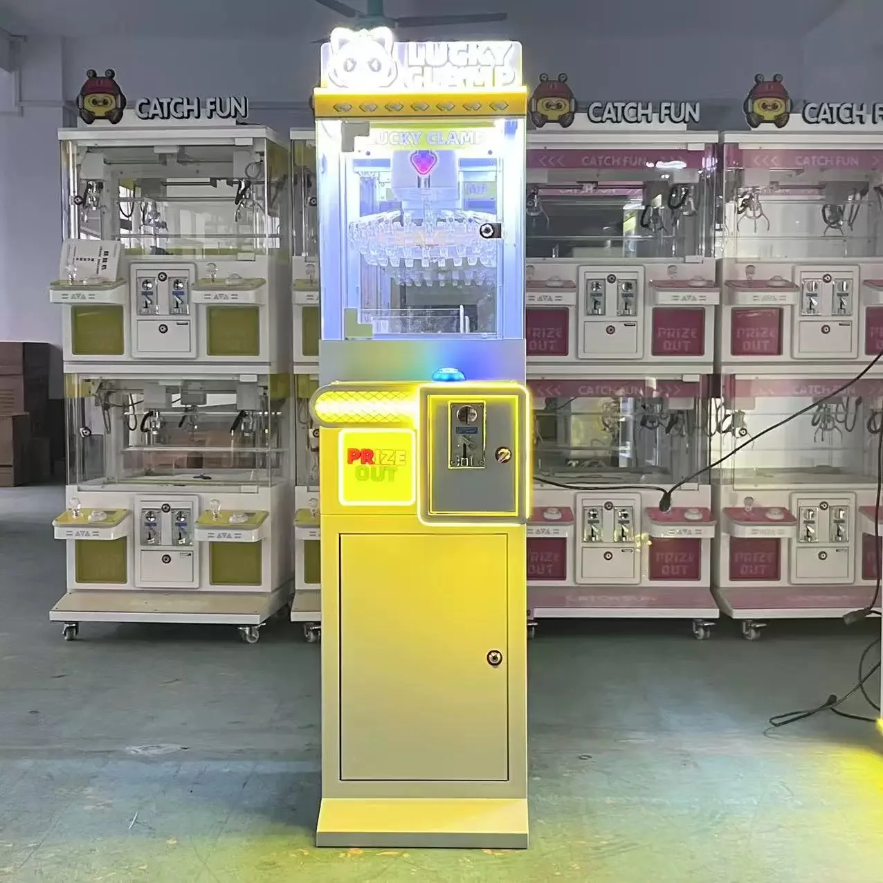 Coin Pusher Game Arcade Machines Keychain Plush Claw Machine Ufo Catcher Toy Crane Machine for Children's Play Center