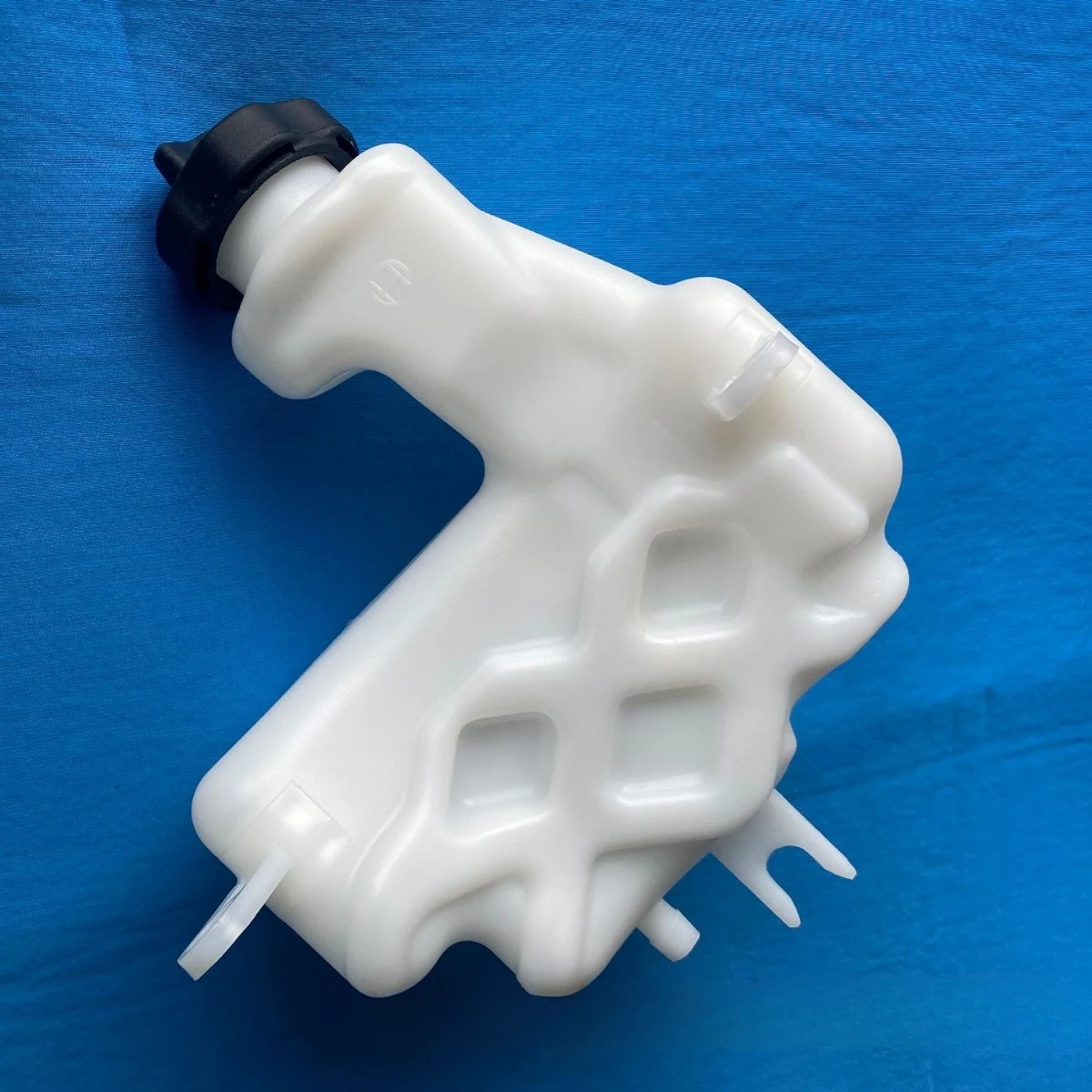 F4 Built-in Fuel Tank Plastic Petrol Barrel Car for Motorcycle Spare Oil Diesel Pot 3.5F Fuel Tank