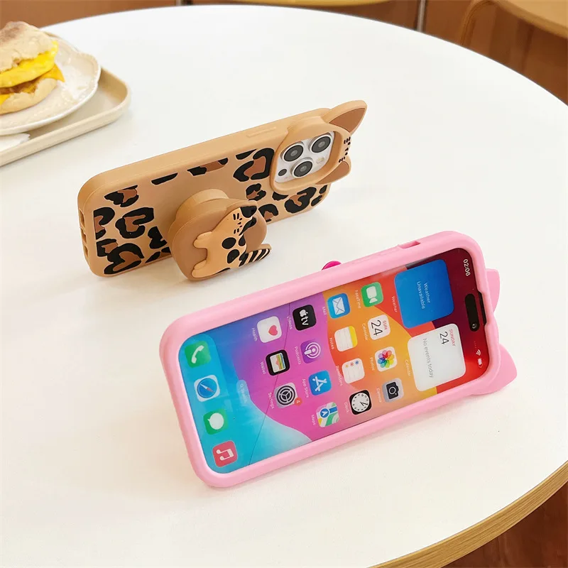 

Cute Cartoon Leopard Cat Bracket Phone Case for iPhone 16 15 14 13 12 Pro Max Stand Shockproof Soft Cover for iPhone 16 Pro Max