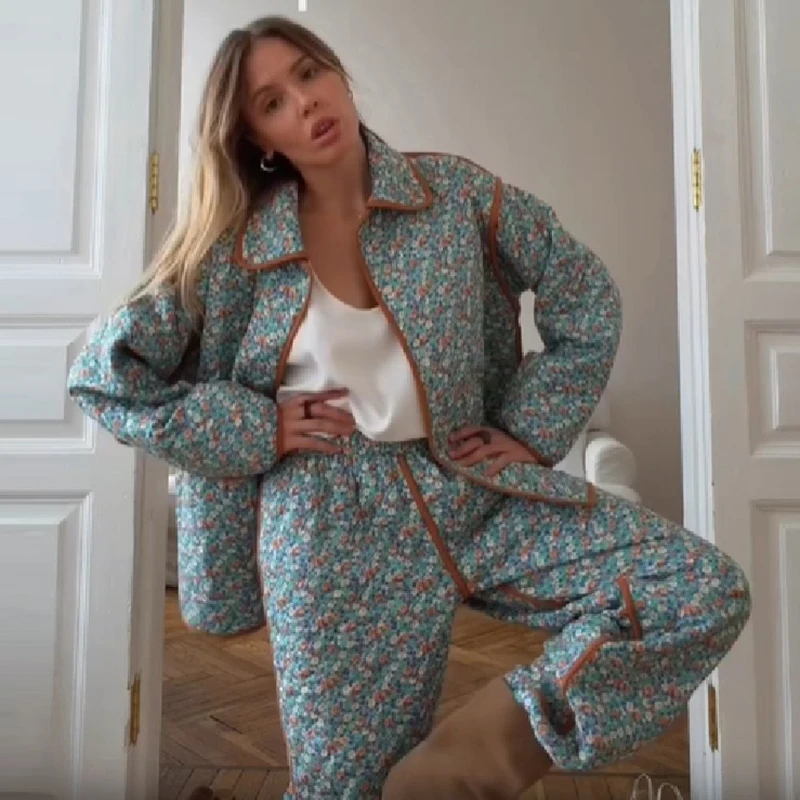 Women Retro Floral Quilted Two Piece Set Double Sided Wearable Collar Front Open Jacket Elastic Waist Wide Leg Pants Chic Match