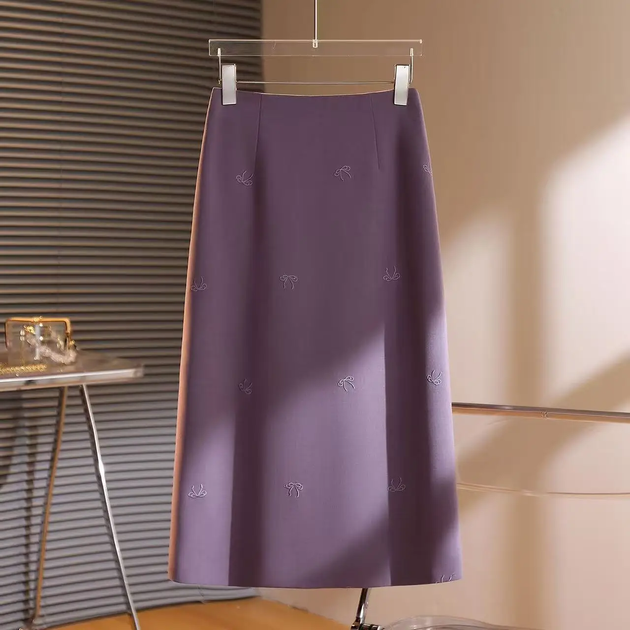 

High Quality Women's New Fashion Bows Embroidery Half Skirt Autumn High Waist Slim A-Line Mid Skirt Office Lady Beautiful Skirts