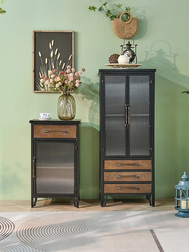 

American-style retro loft industrial style storage cabinet wrought iron shelf, old iron cabinet preparation cabinet