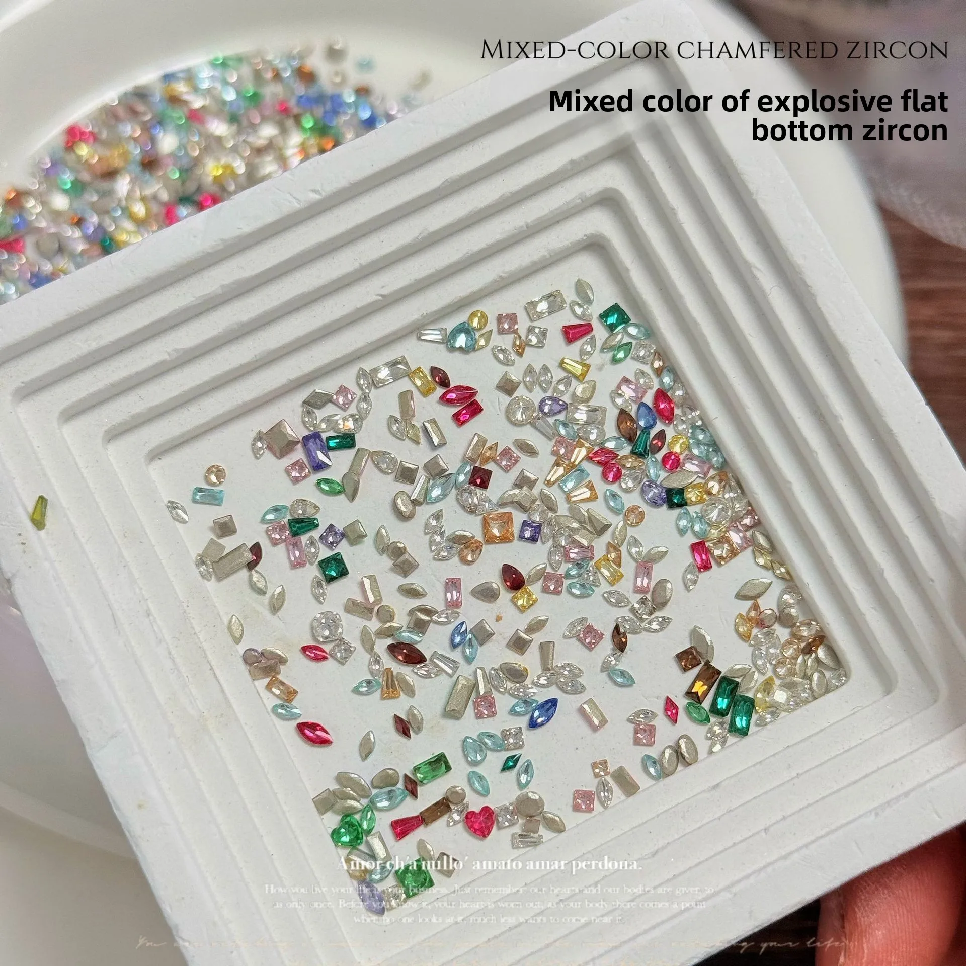 50 Stück gemischte Farben Zirkon-Nagelrhinestones, glänzende Mini-Nageldiamanten, Kristall-Nagelkunst-Dekoration, Nagelzubehör. – Detail 3