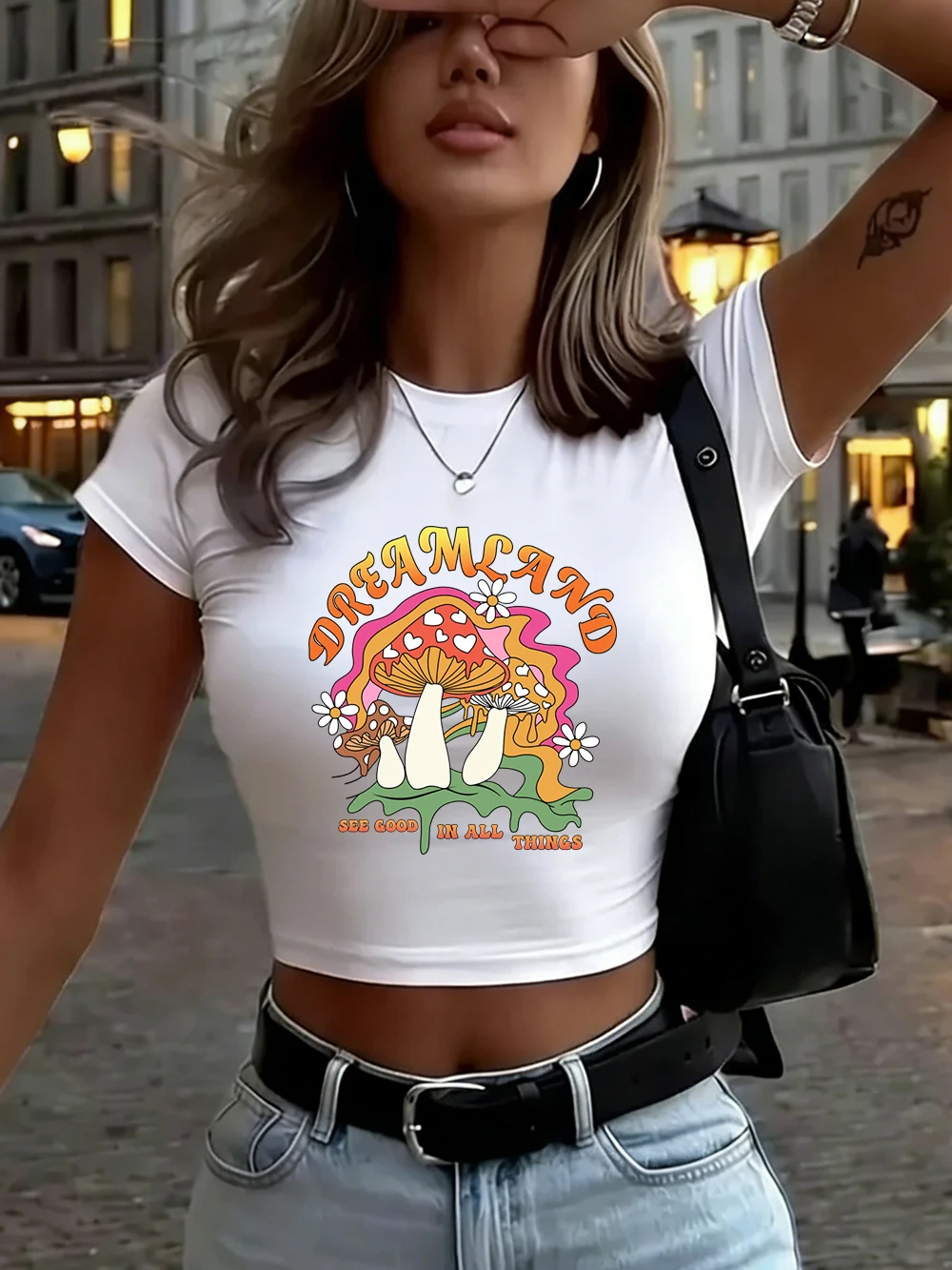 

Женские укороченные топы с интересным принтом грибов, летние, облегающие, с круглым вырезом, в стиле стритвир, мягкие футболки с коротким рукавом, повседневные, высокоэластичные.