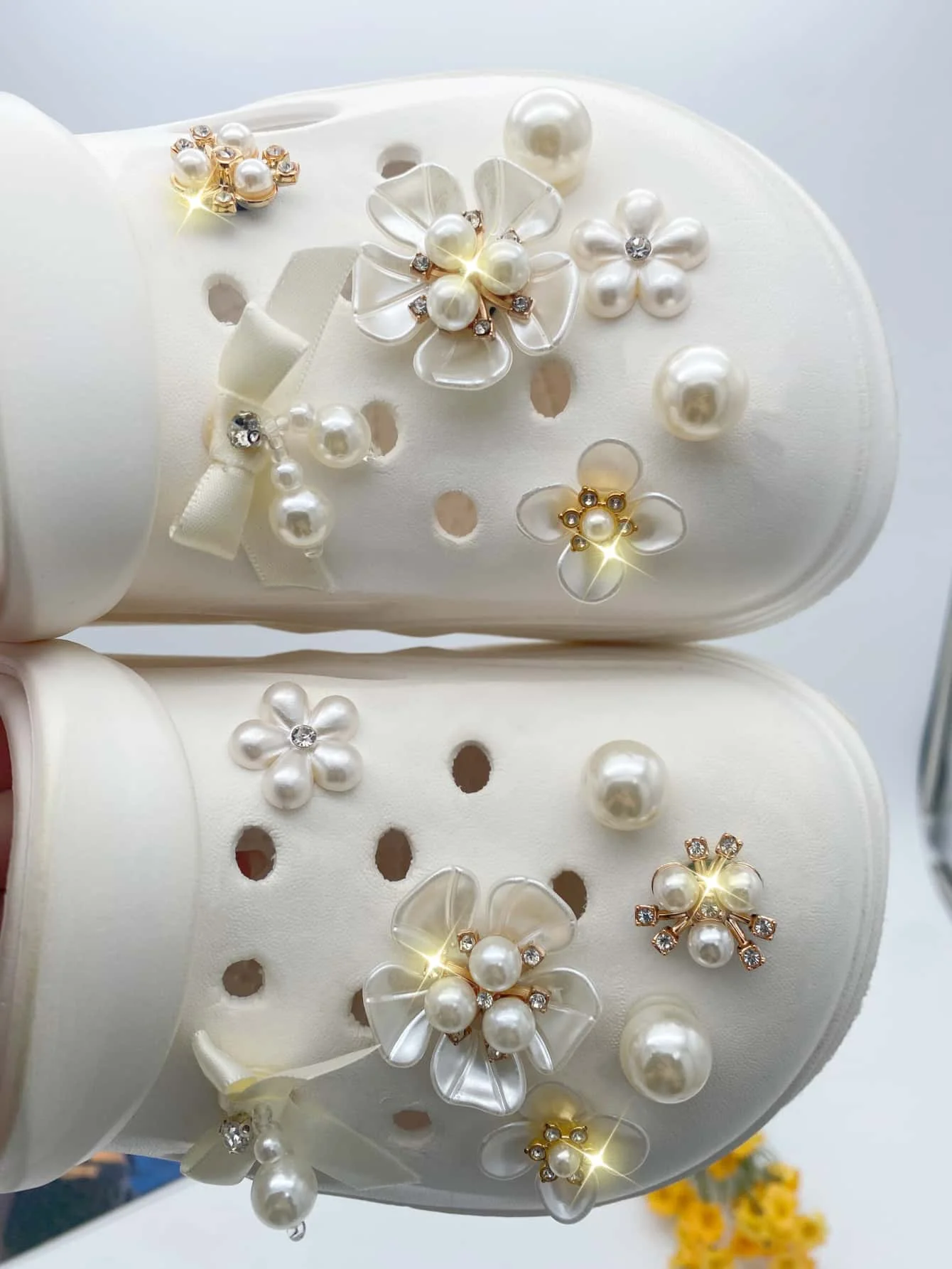 14pcs Fashion Pearl & Rhinestone Flower Shoe Charms - Detachable DIY Accessories for Garden Shoes & Sandals, Perfect Holiday Gif