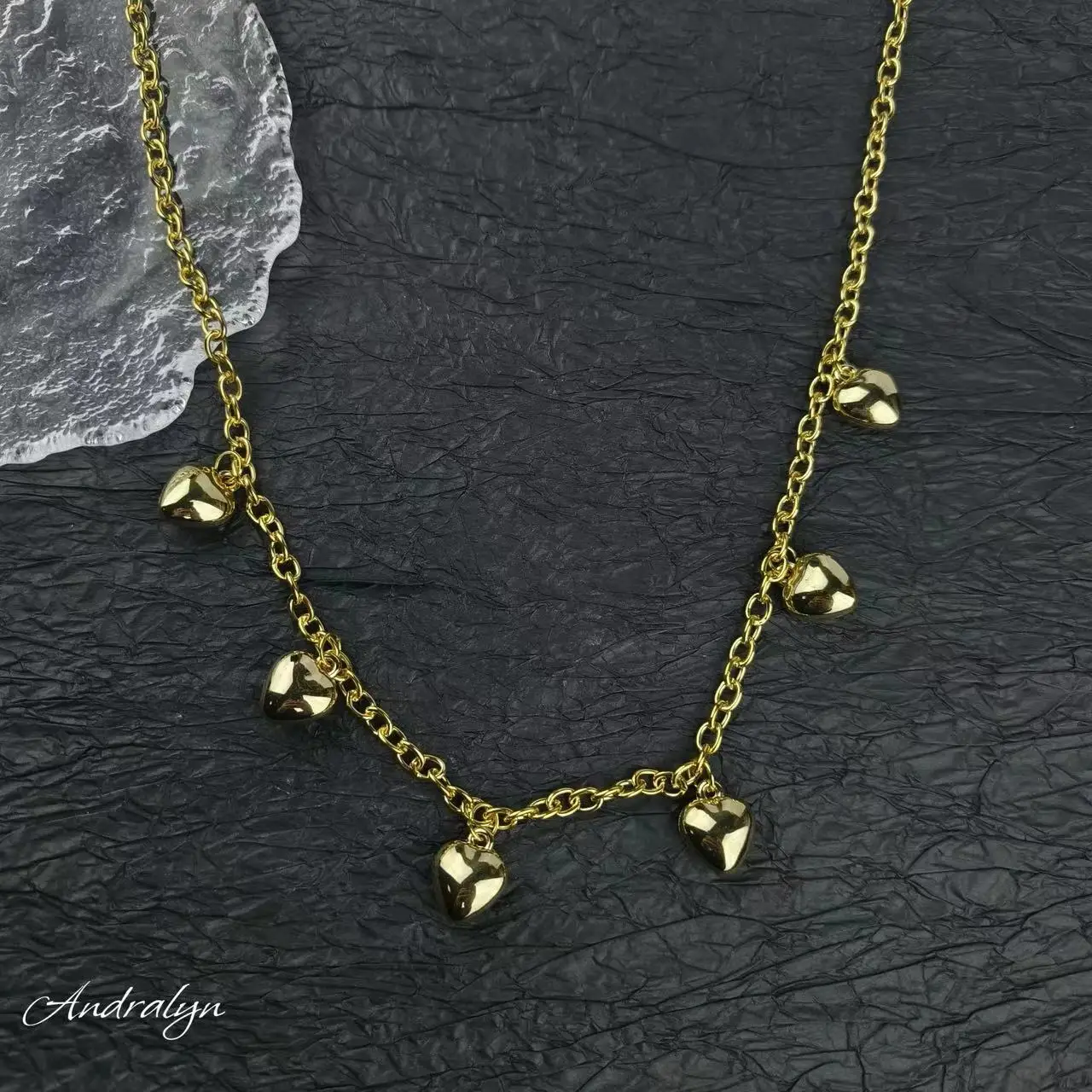 

Andralyn Metal Heart Bead Link Necklace for Women Vintage Elegant Gold Color Geometric Love Necklaces Jewelry Accessories