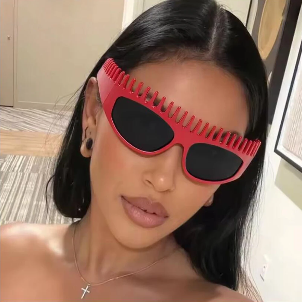 

Новинка 2023 года, уникальные солнцезащитные очки в форме расчески с повязкой на голову для женщин, модные летние солнцезащитные очки «кошачий глаз» для вечеринки, Oculos De Sol