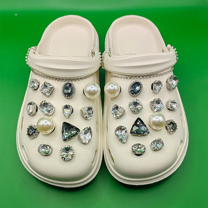 

Pearl rhinestone Shoe Charm DIY Shoe Decorations Button Accessories for Bogg Bag Slides Sandals Clogs Kids Gifts