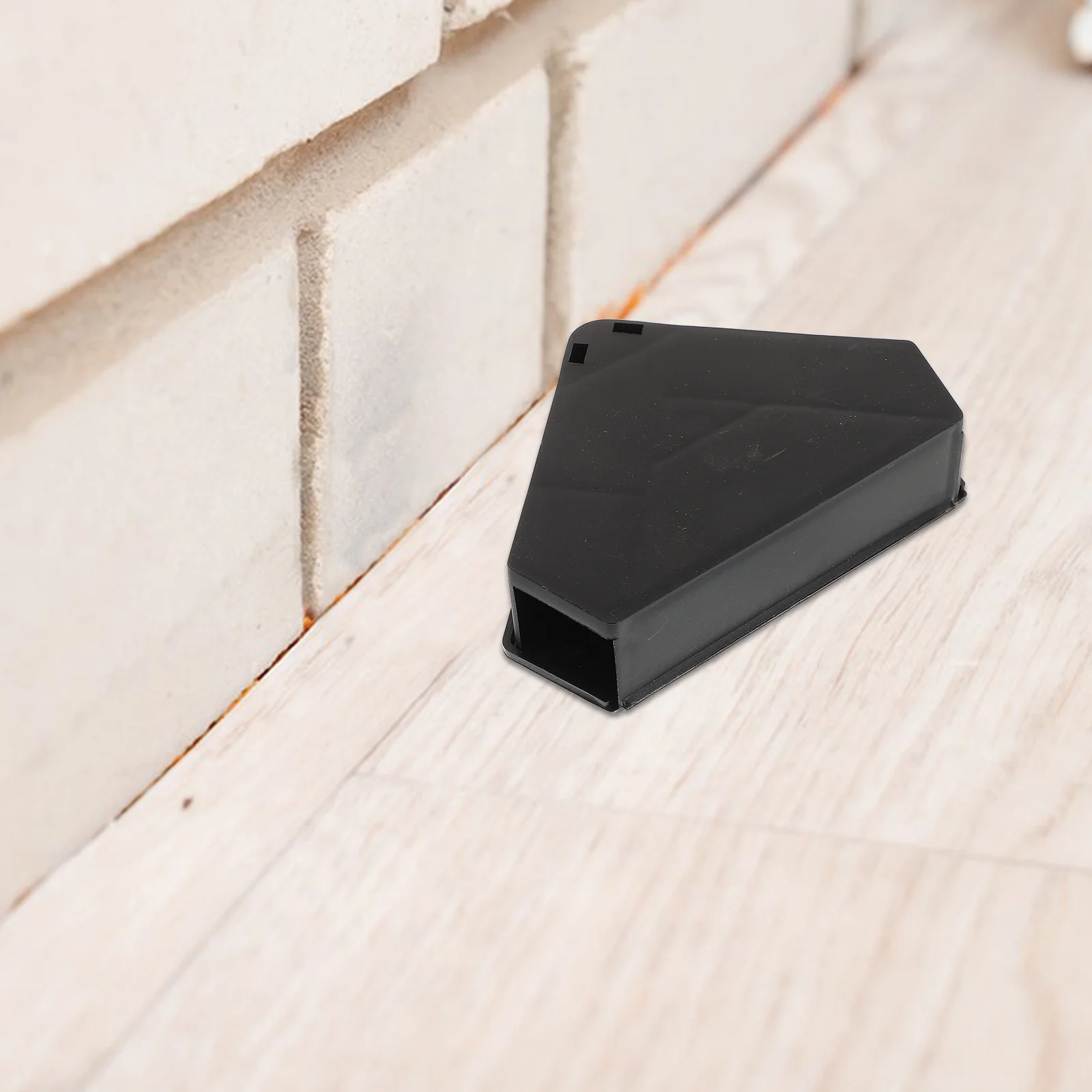 6Pcs Tamper Proof Triangle Plastic Box with Metal Key for Kitchens Warehouses Reusable Indoor Outdoor Pest