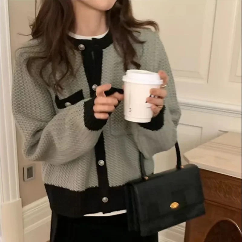 

Cardigan Korean Autumn and Winter Contrast Color Knitted Sweater Women Western O Neck Short Coat Clothing E115