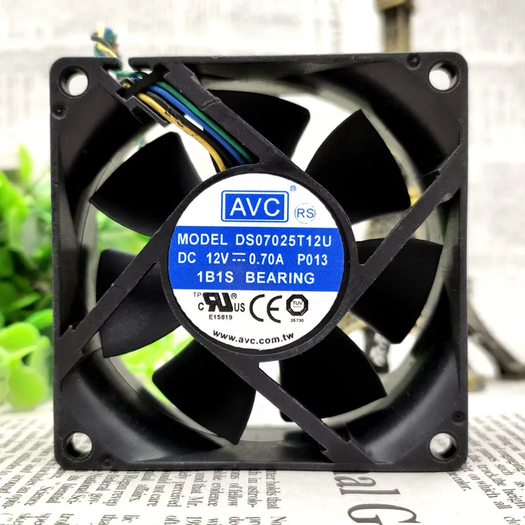 DS07025T12U 7025 Dc 12V 0.70A 4 Draden Temperatuurregeling 7Cm Case Fan