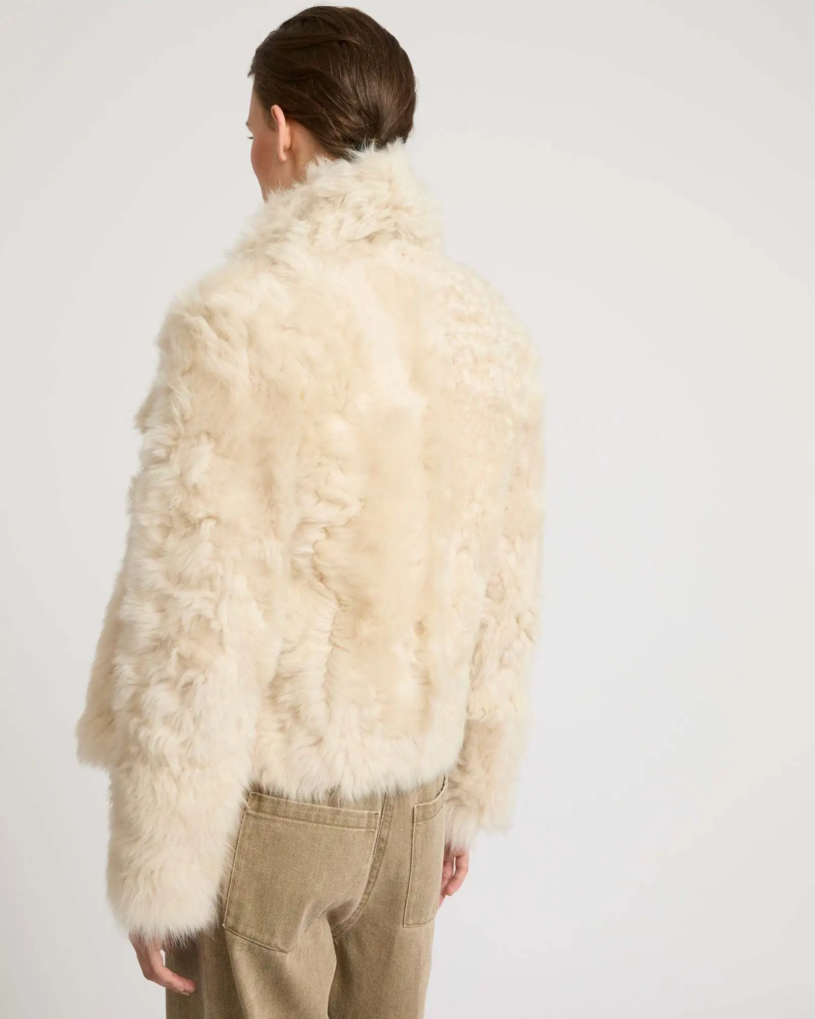 DFDG Women 2026 Curly Faux Fur Short Jacket Big Lapel Collar Fluffy Plush Design Warm Winter Chic Street Fashion Outerwear Fur
