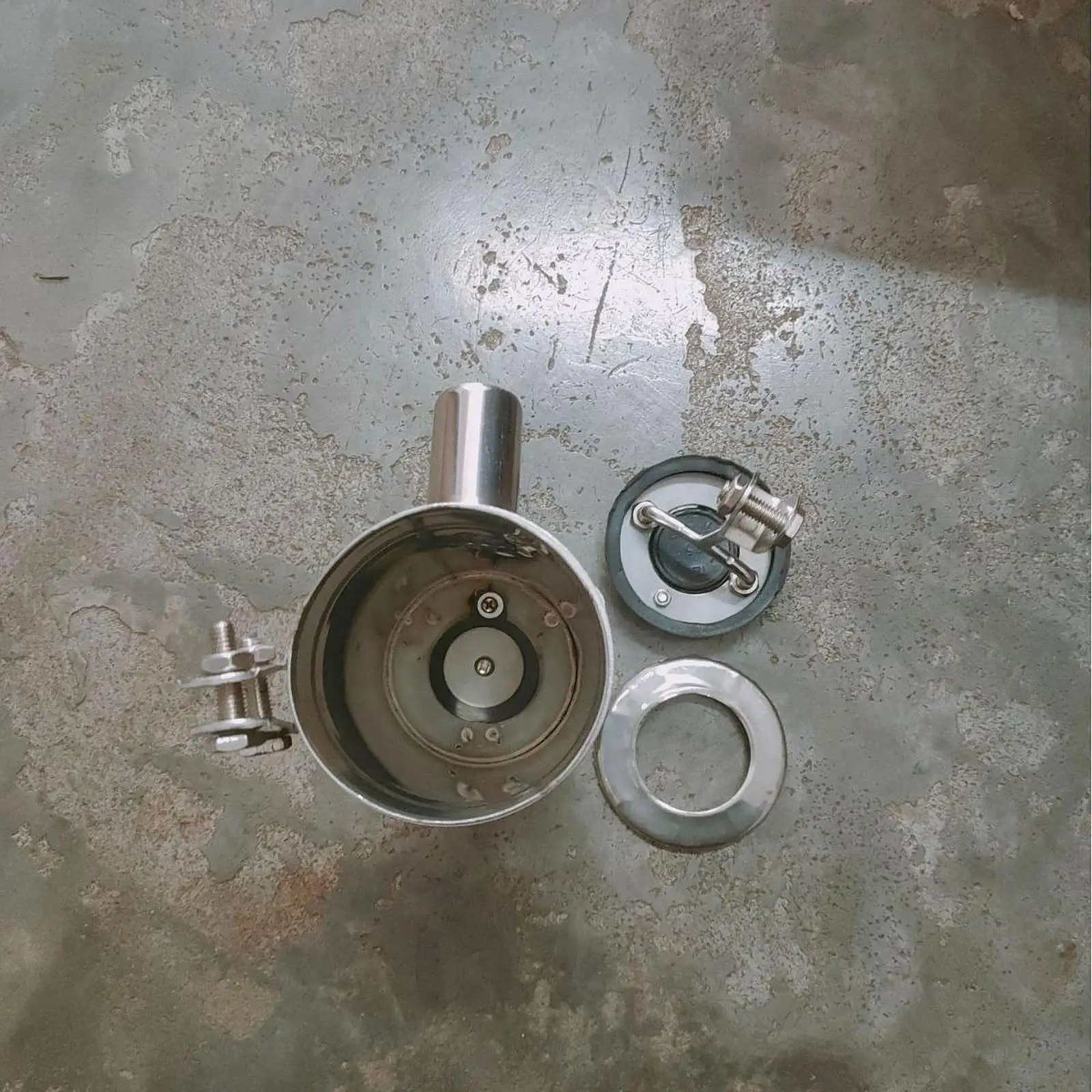 Manual Garden Well Pump Compact Stainless Steel Hollow Handle for Backyard Landscaping Irrigation Tasks