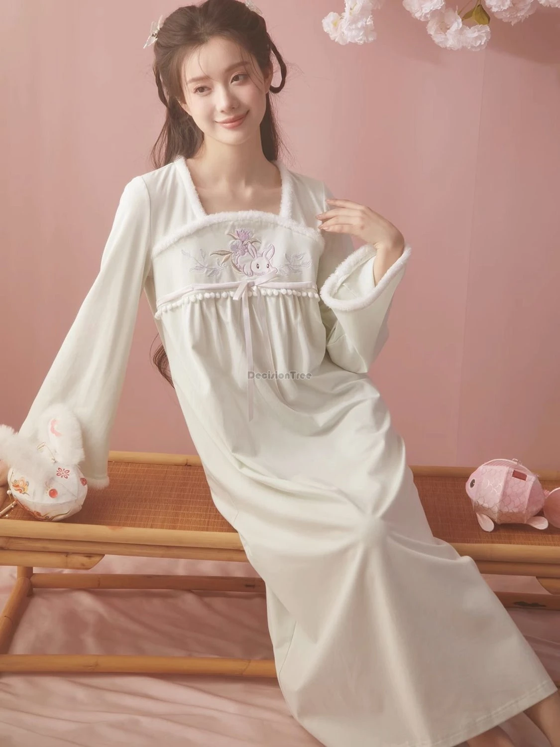 ثوب نوم هانفو على الطراز الصيني التقليدي لخريف وشتاء 2025 بيجامة طويلة مطرزة بأكمام طويلة للنساء #5