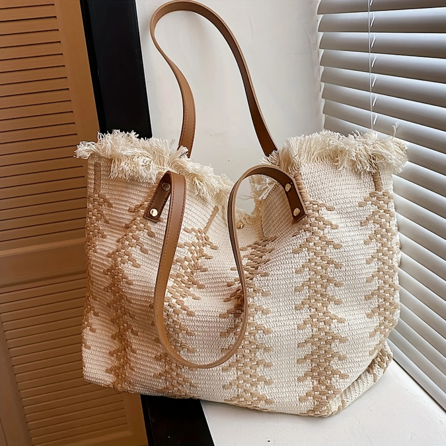 Fringed Large Capacity Tote Bag, Lightweight Fashion Shoulder Bag, Exquisite Summer Beach Bag