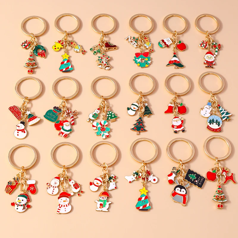 

Fashion Merry Christmas Keychain Enamel Christmas Tree Deer Santa Claus Pendant Keyrings for Women Men Car Key Handbag Key Chain