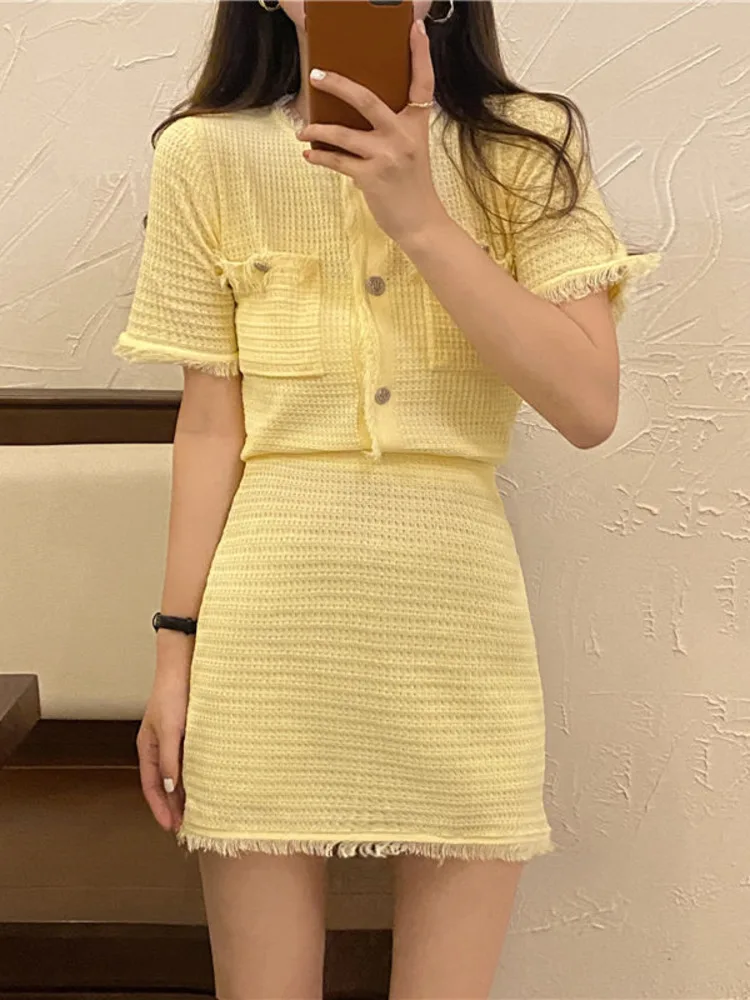 Korean Chic Knit Suit Women\'s 2022 Summer Single-breasted Short-Sleeved Sweater Cropped Cardigan+Hip Wrap Skirt Two-piece Set