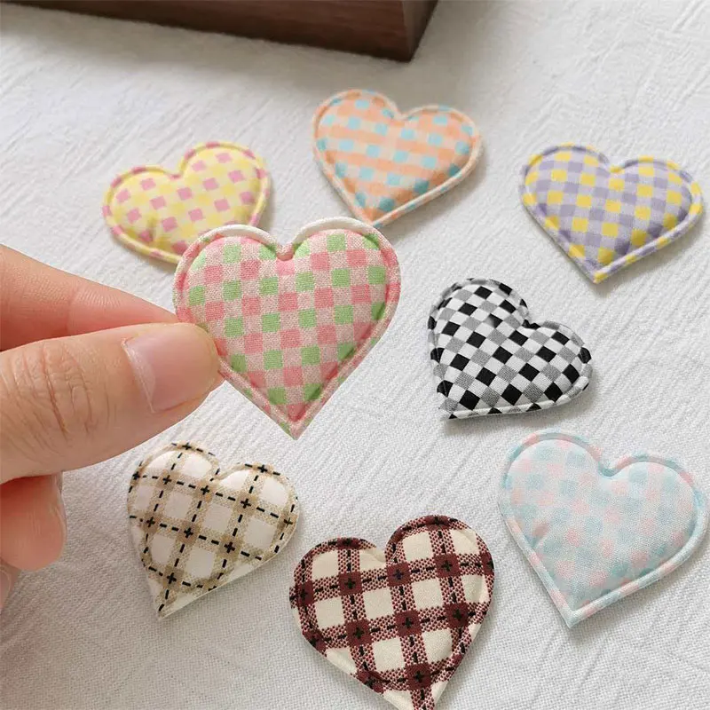 100 Stück 3,5x3,7cm Gemusterte Herz-Applikationen zum Aufnähen für Kleidung, Hüte, Schuhe, Haarschmuck, Haarspangen, Schleifendekoration – Detail 6