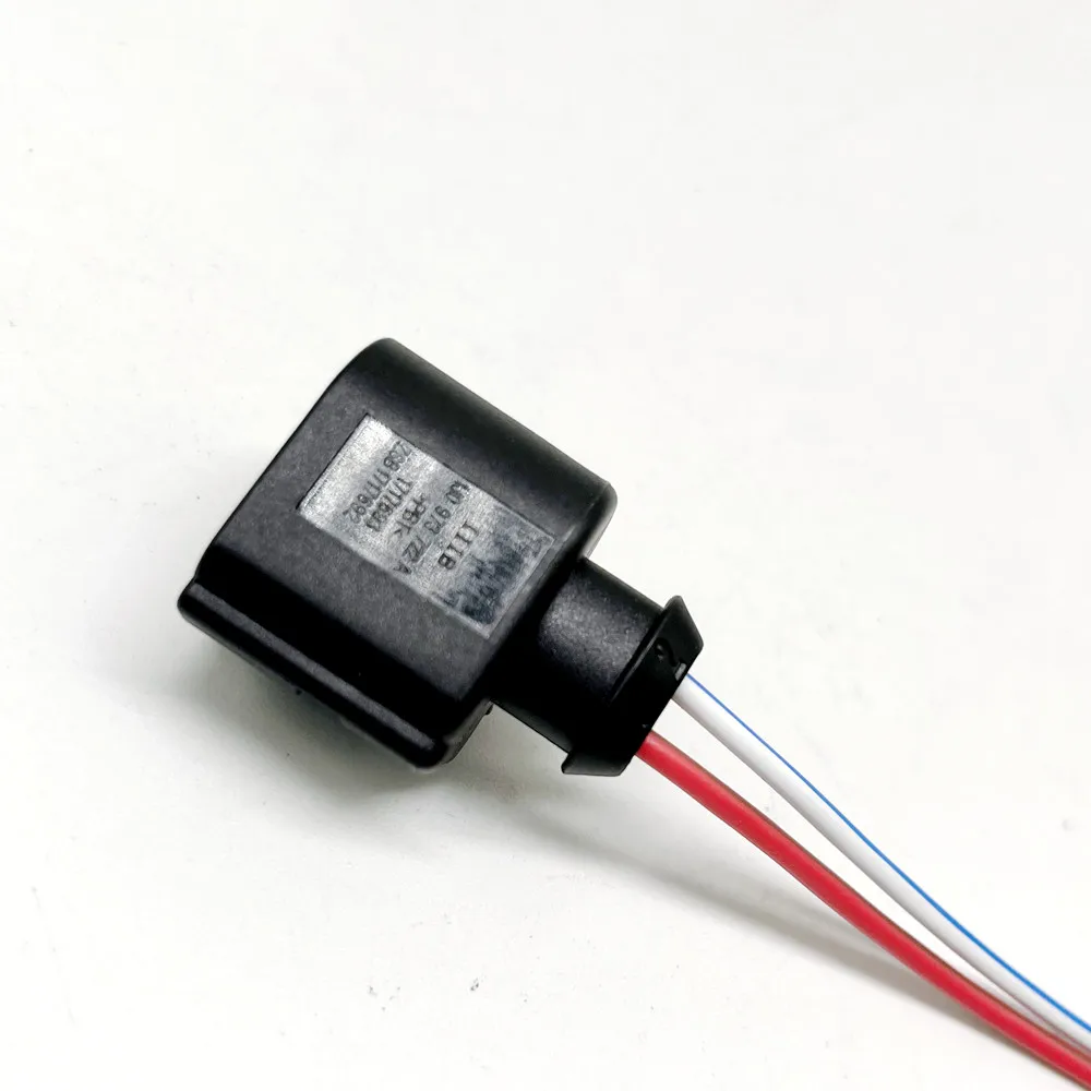 2Pin Water Spray Motor Booster Pigtail Connect Plug for VW CC Polo Passat Golf  Audi A3 A4 A6 Q3 TT 1J0973722A