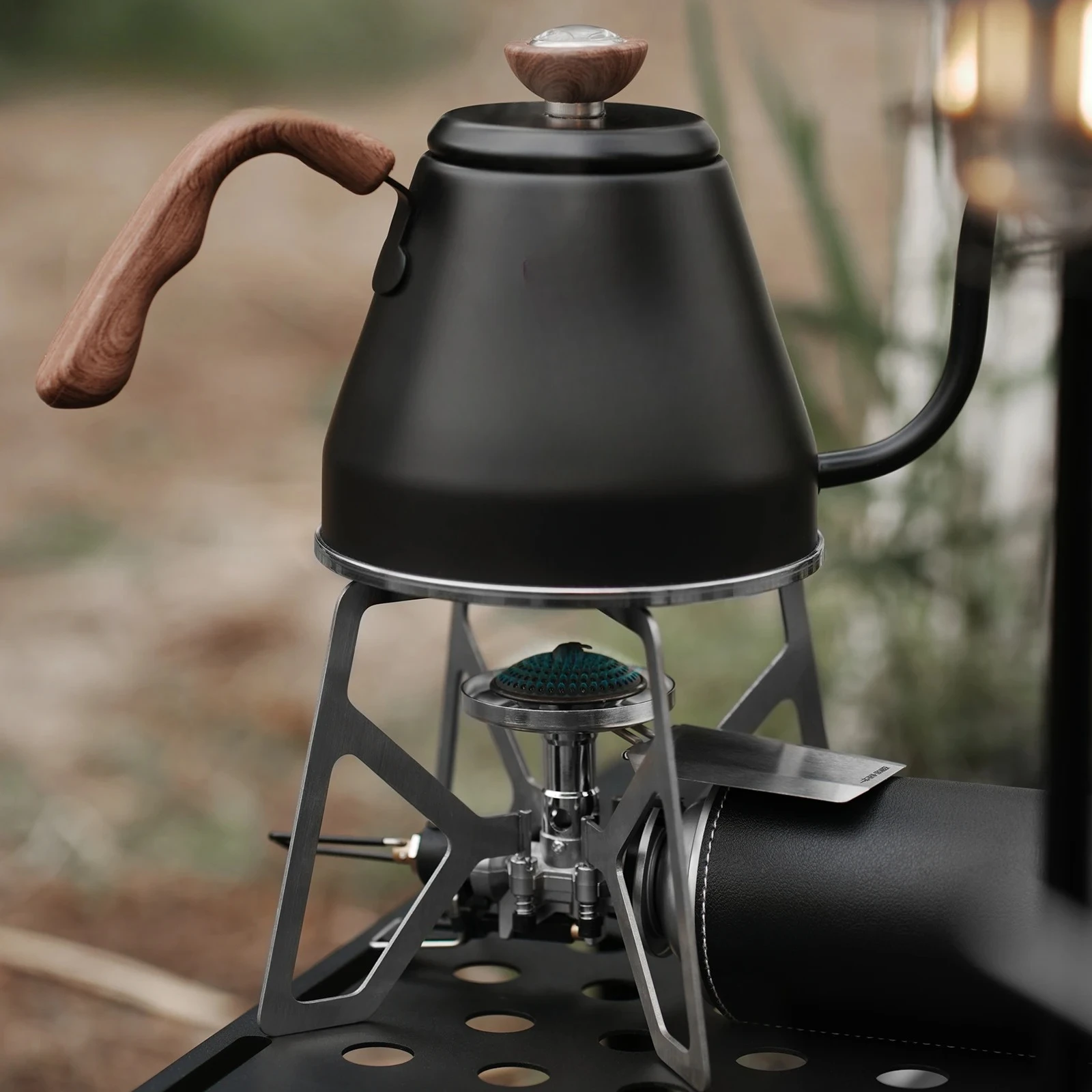 Portable Cassette Stove Foldable Camp Stove 2900W Compact Camping Stove for Coffee Moka Pot Picnic/Outdoor Travel