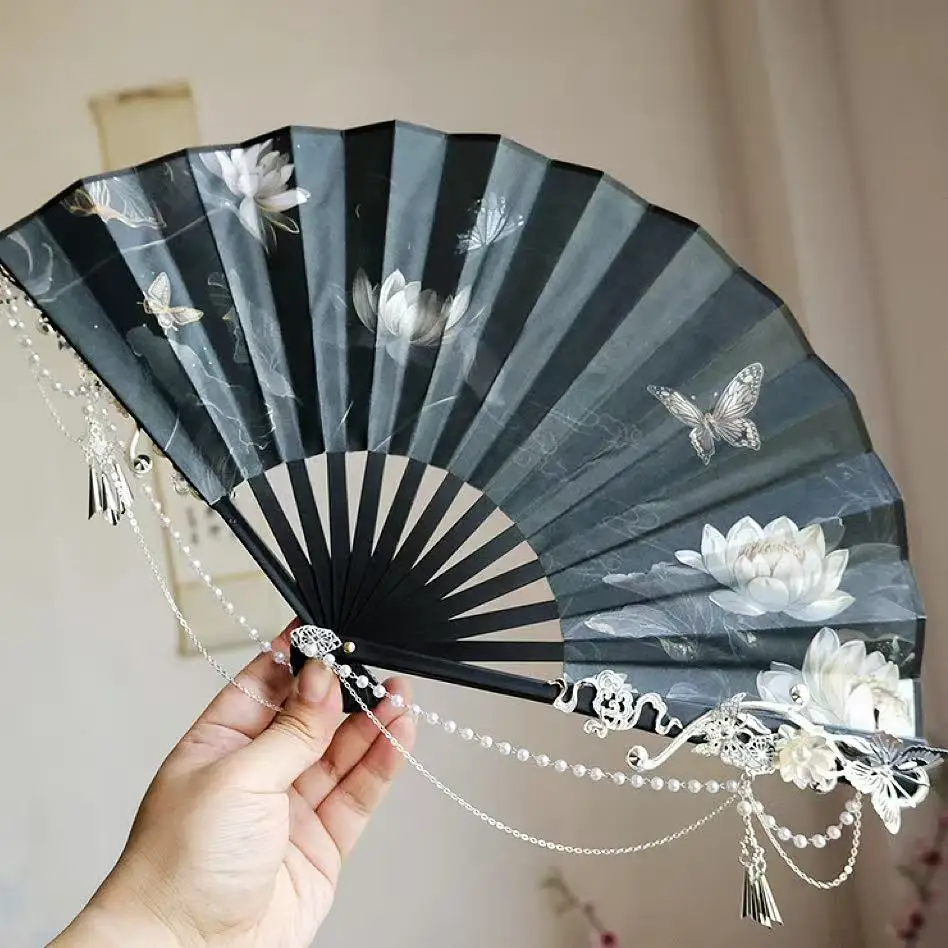 天官が祝福を贈る、花城謝憐のコスプレ古代風写真小道具、扇子を手に。