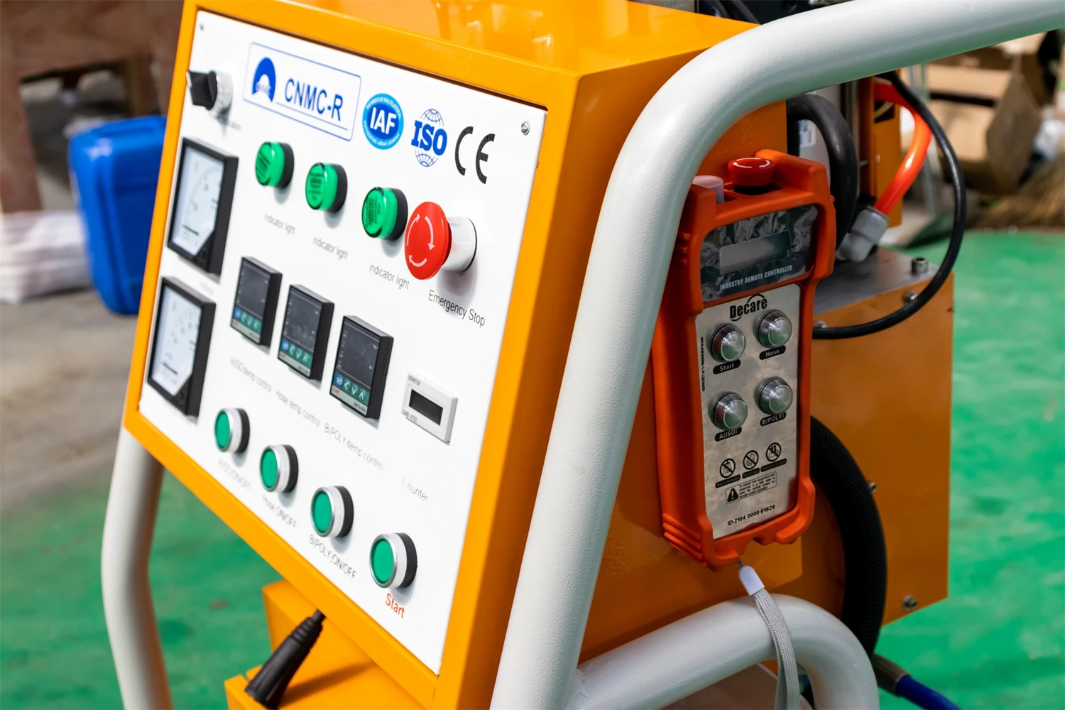 CNMC-R جهاز التحكم عن بعد PU آلة حقن رغوة البولي يوريثين لرش السيارات المبردة