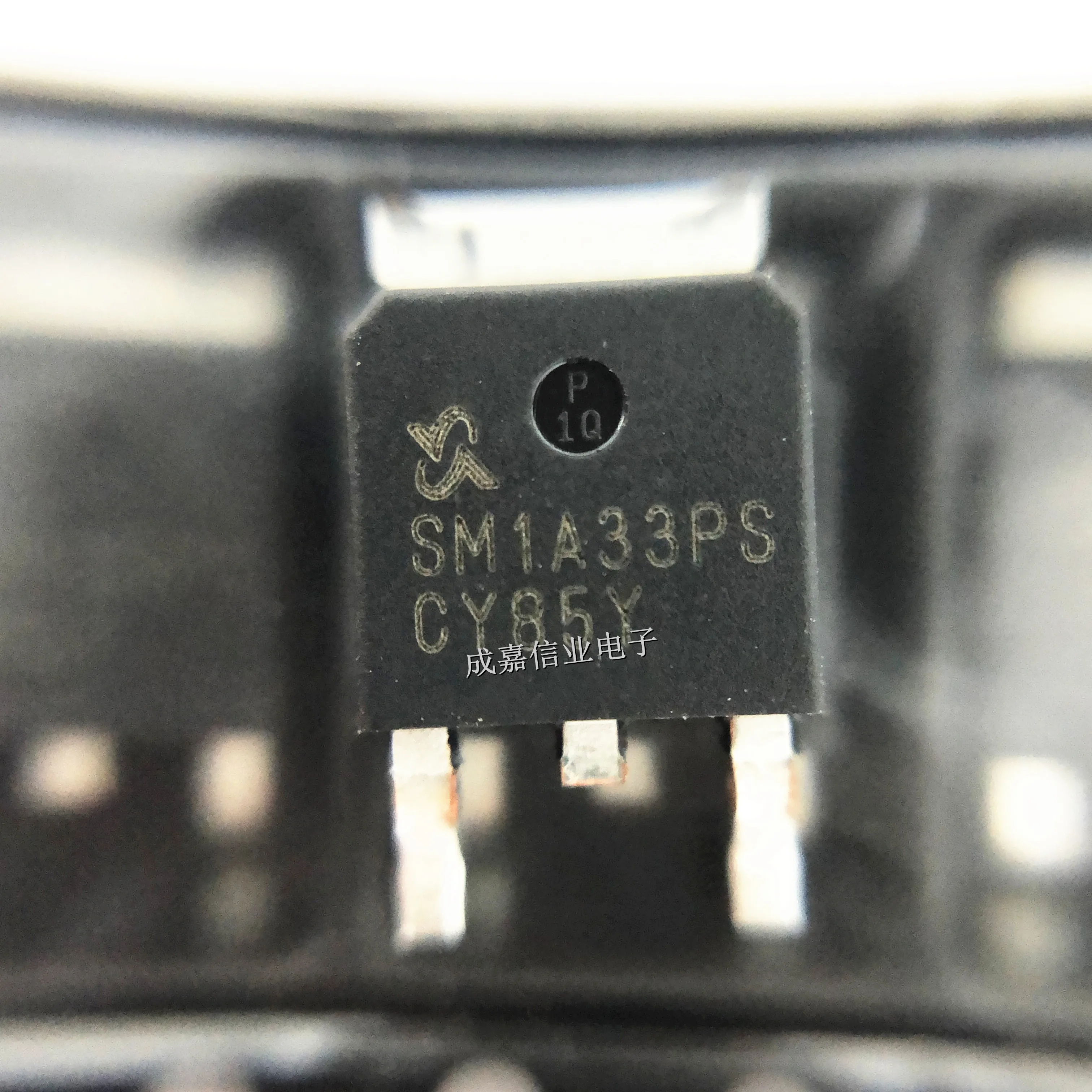 

10 шт./лот SM1A33PSUC-TRG TO-252-2 MARKING;SM1A33PS P-канальный полевой транзистор (MOSFET) 49 мОм 100 В 38 А