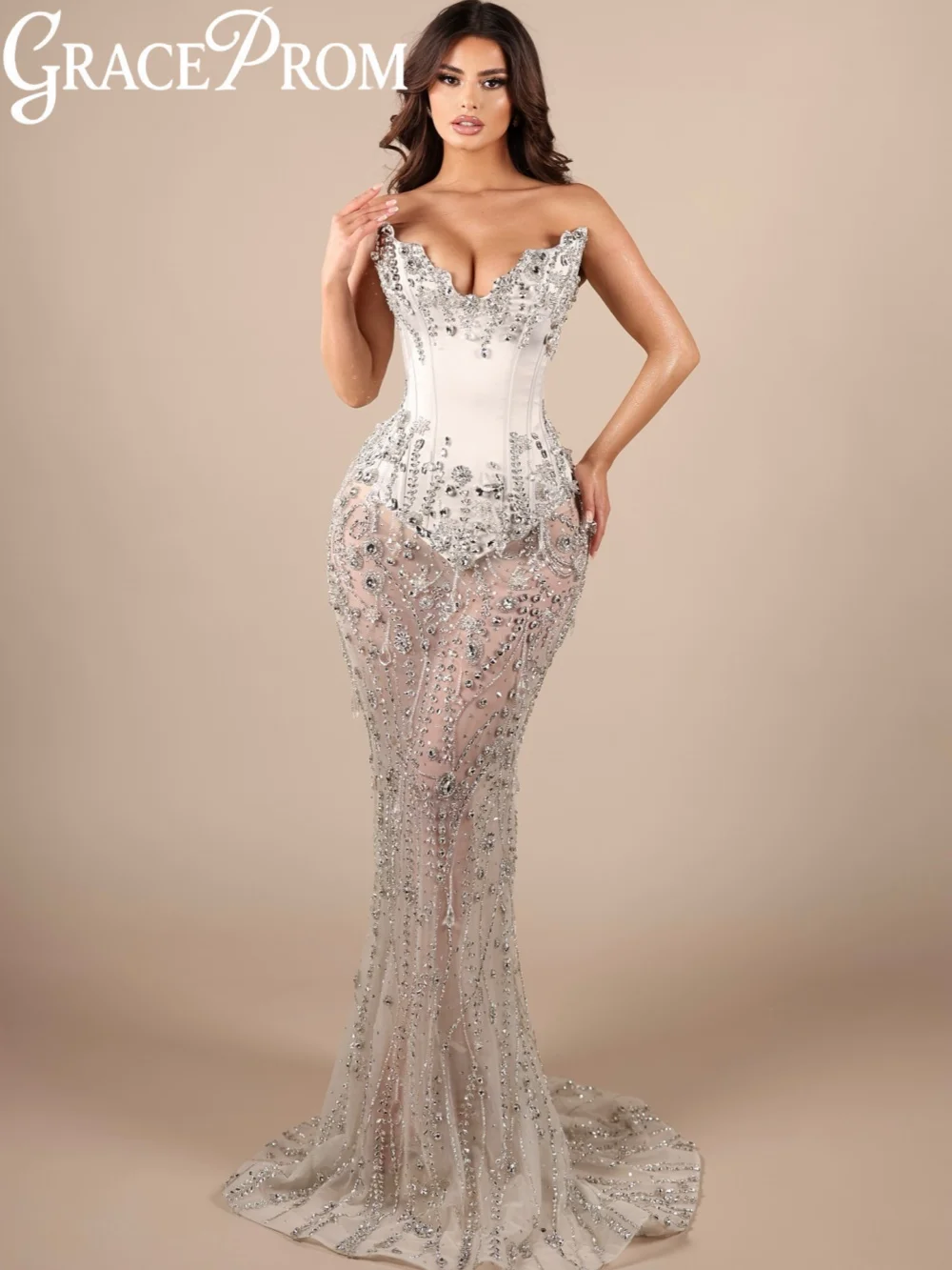 

Вечернее платье с тяжелой вышивкой бисером и кристаллами, длинное, с иллюзией прозрачности, великолепное, фасон «русалка», для свадебных торжеств, на заказ, потрясающее, шикарное, для выпускного вечера