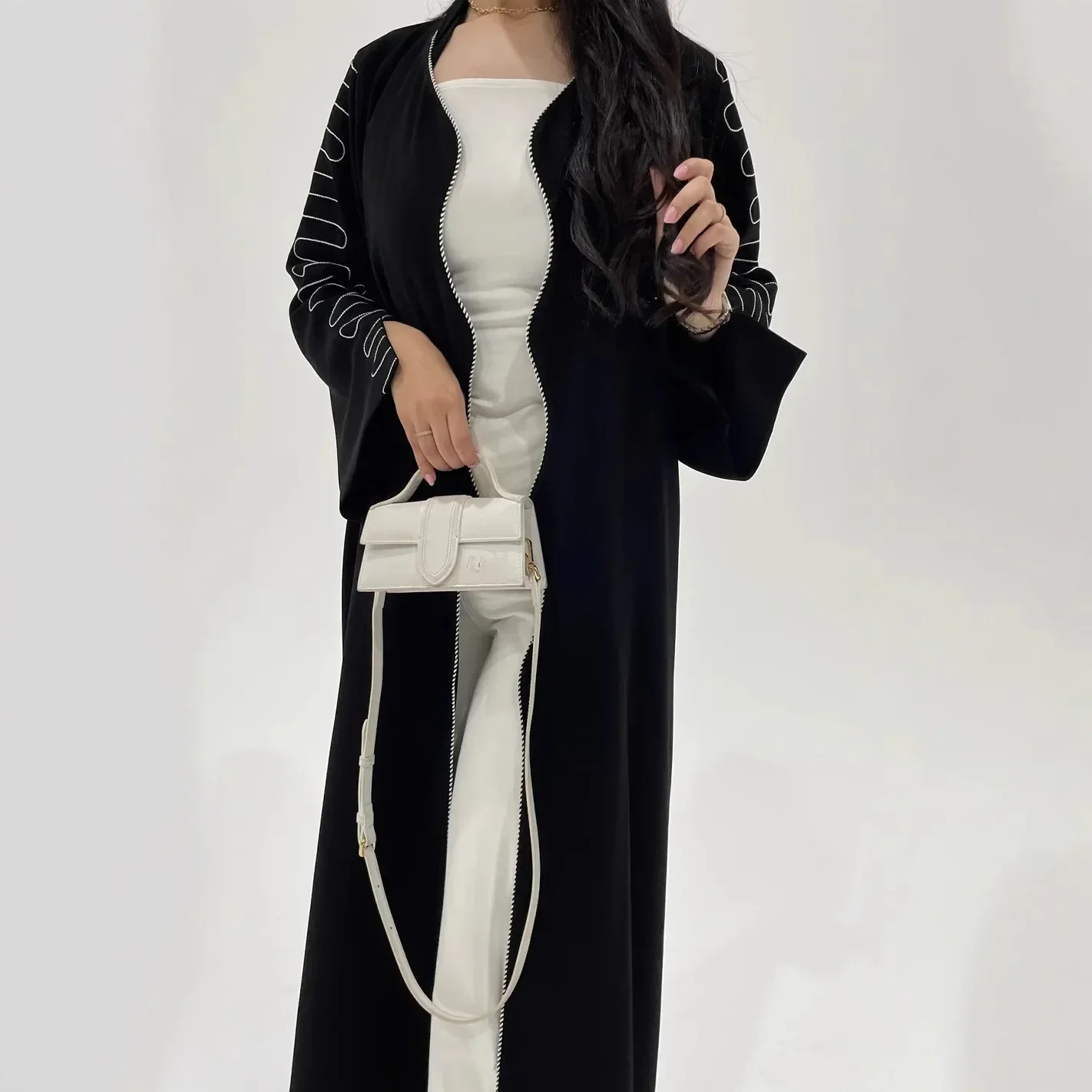 Nieuwe Dubai geborduurde open abaya dames kimono cardigan moslimjurk Eid Ramadan islam kleding kebaya caftan Marokkaanse vrouwenjurk