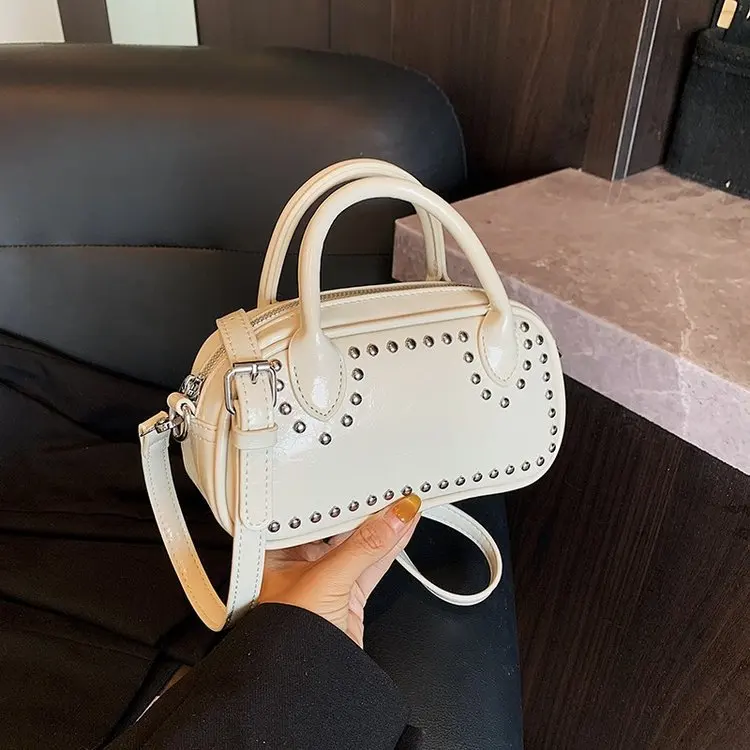 

2025 Новая популярная женская сумка в стиле ретро - большая вместительная маленькая квадратная модная универсальная сумка через плечо подмышками