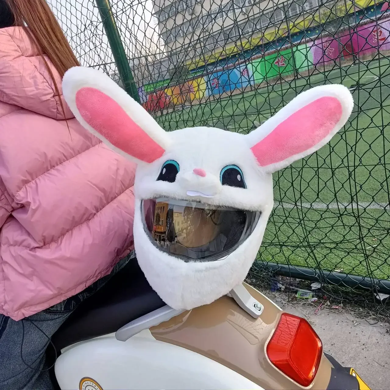 Juste de casque de moto de dessin animé de vacances, chapeau de vélo innovant, amusement en plein air, housse de lapin de Noël personnalisée