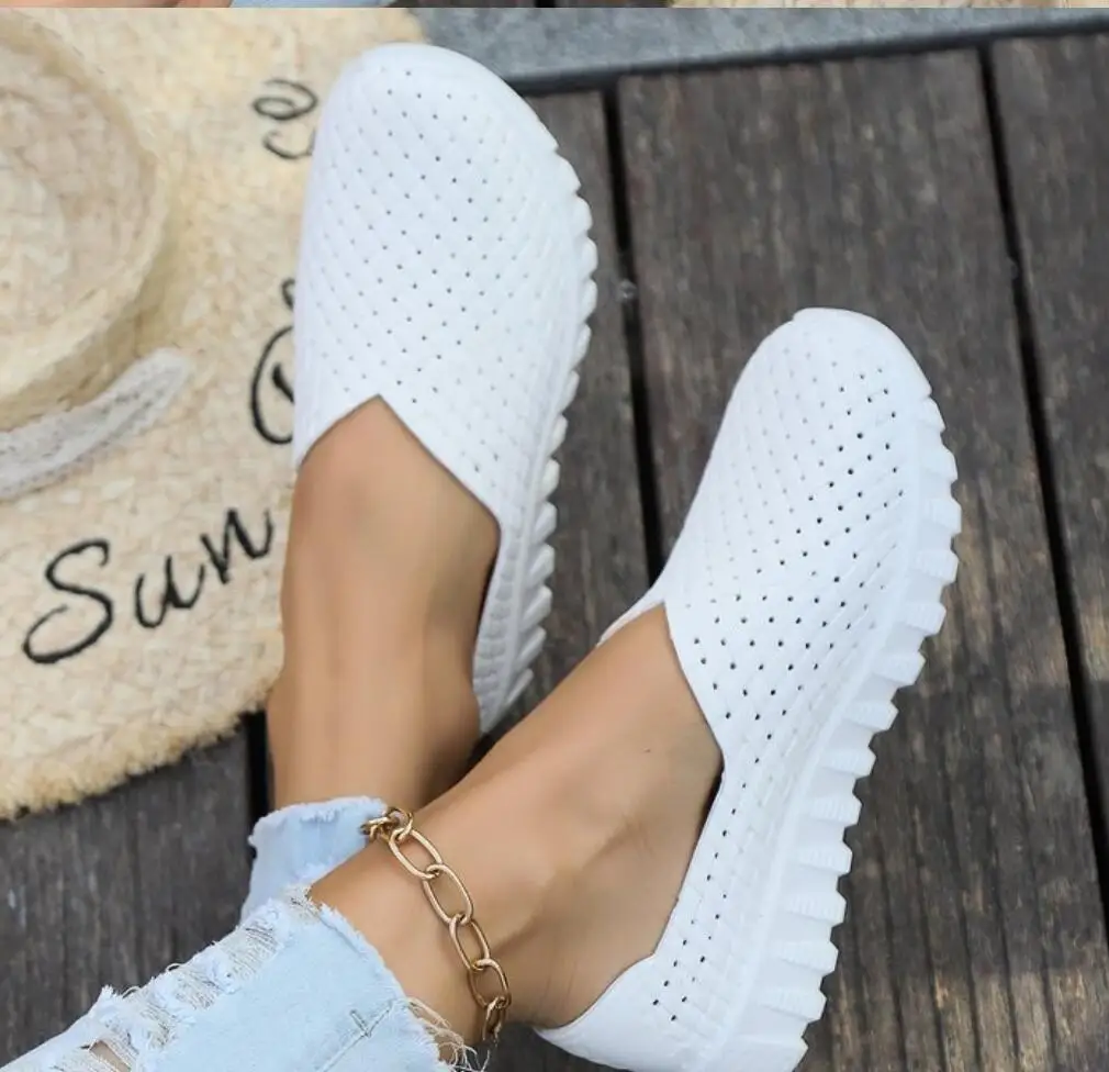 2024 Summer Flat Light Fashion Woven Women\'s Shoes Large Size Soft Sole Mother Leisure Hollow Out Cloth Shoes Sports Shoes