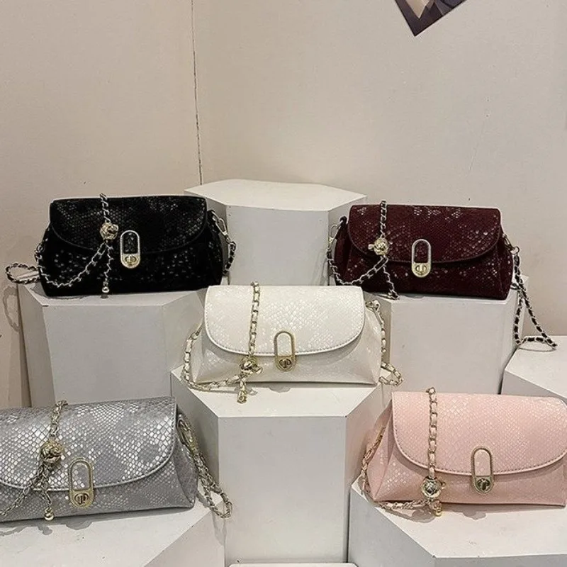 

Classic Luxury Simple Designer Diaper Bag For Women Leather Tote Large Capacity Elegant Crossbody Shoulder Bag Understated Chic