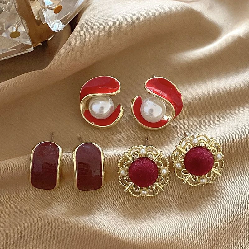 Minimalistische weinrote quadratische Ohrstecker für Damen, goldfarben, Kreis, Vintage-Geometrie, Herz-Ohrringe, 2025, neuer Design-Schmuck – Detail 2
