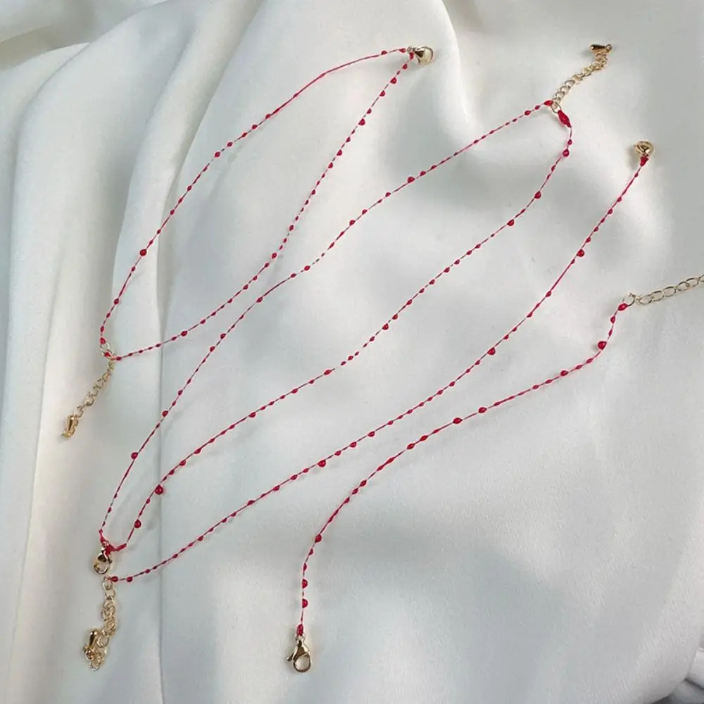 قلادات متعددة الطبقات على الطراز القوطي للنساء والفتيات ، قلادات خفيفة الدم ، مجوهرات الهالوين ، لون أحمر ، عصرية