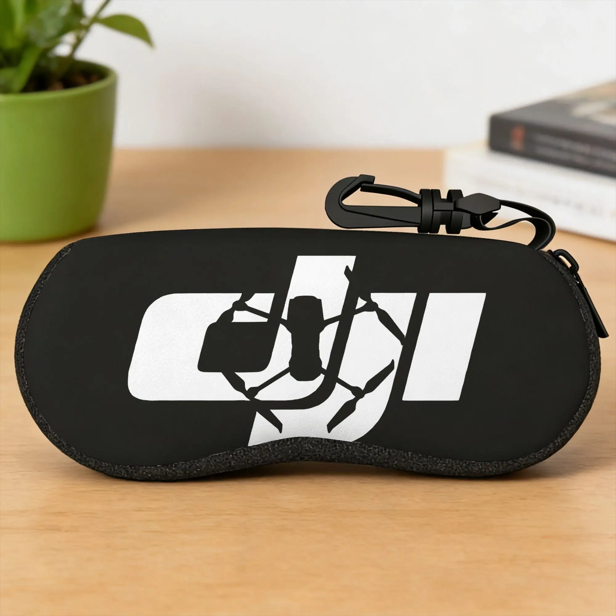 D-djis Drone Pilot Logo Glasses Case  Zipper Sunglasses Pouch Male Female Travel Eyeglass Protector Soft Eyewear Organizer