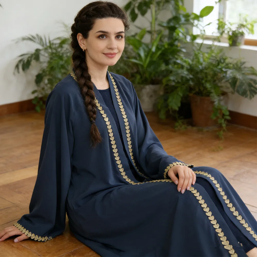 

Muslim Islam Stylish Arabian Dresses for Women Long Sleeve Open Front Abaya with Golden Heart Shaped Trim Jalabiya Kebaya Caftan