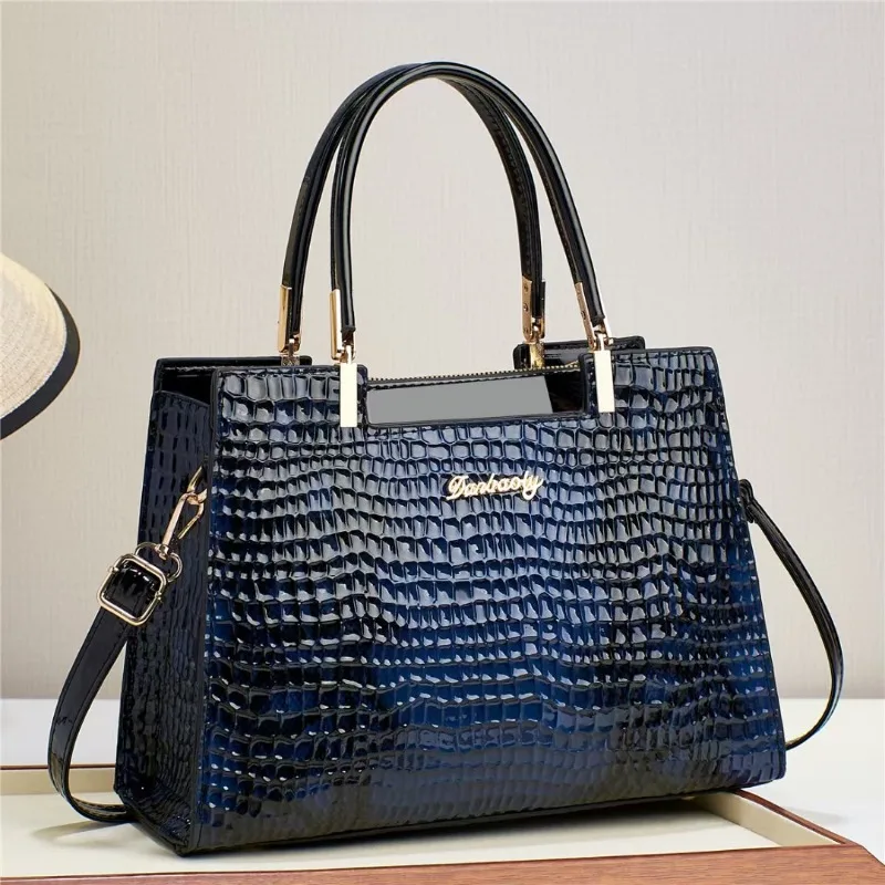 Retro Crocodile Pattern Light Luxury Shoulder Bags Women\'s 2023 Fashion Handbag Texture PU Commuting Crossbody Bag New Versatile