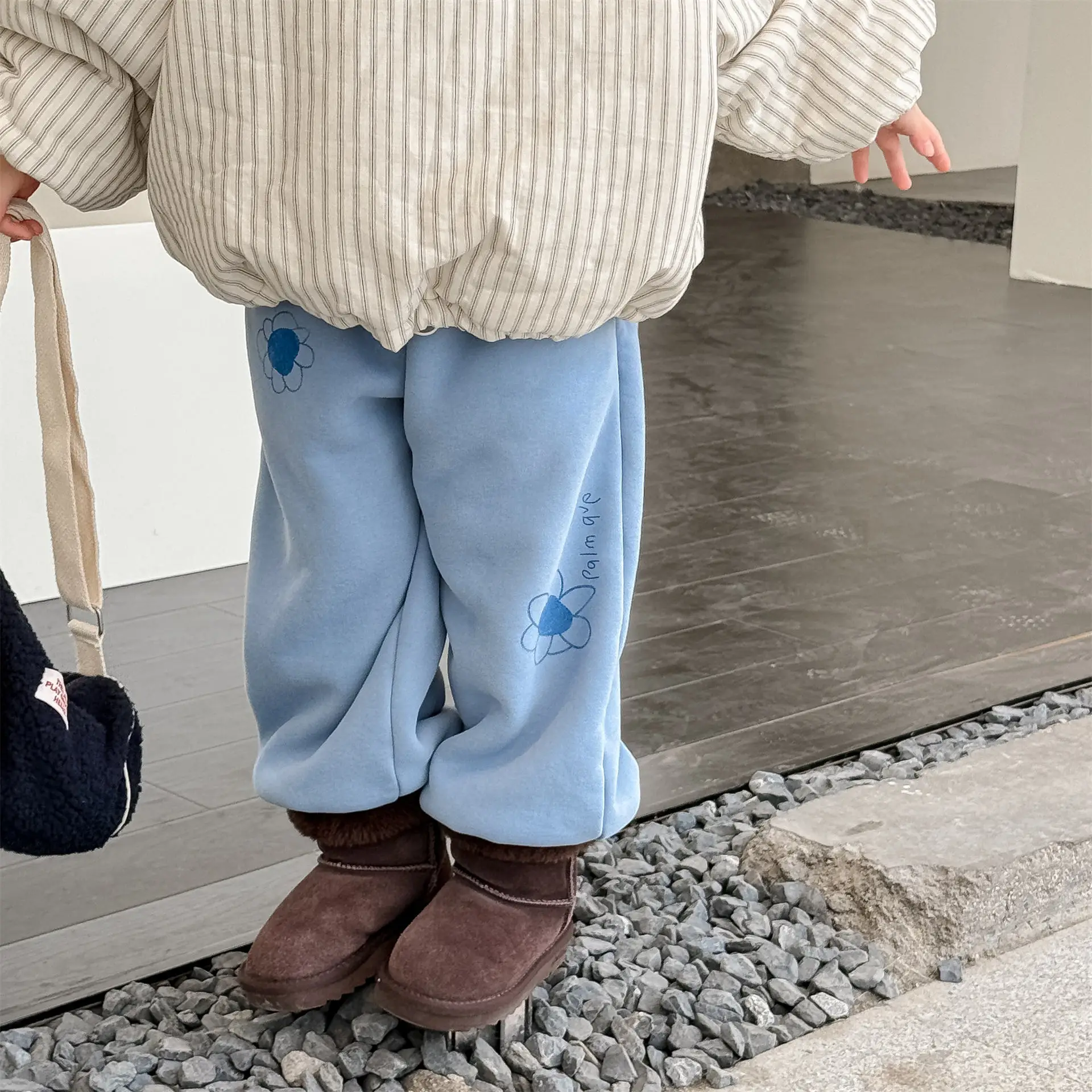 

2025 Winter New Children Fleece Sweat Pants Plus Velvet Thick Boys Casual Pants Baby Girls Warm Trousers Cotton Kids Clothes