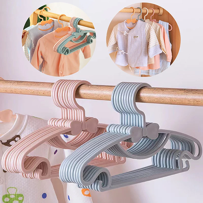 10pcs Portable Children Coats Storage Hanger Closet Organizer Baby Hangers Display Hangers Windproof Kids Clothes Hanger Racks