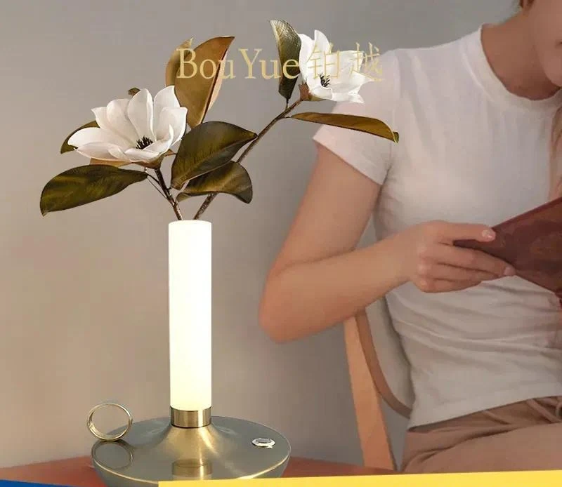 Nordic Luxury Vase Desk Lamp Creative Flower Arrangement Water Raising Real Flower Charging Night Light Warm Atmosphere