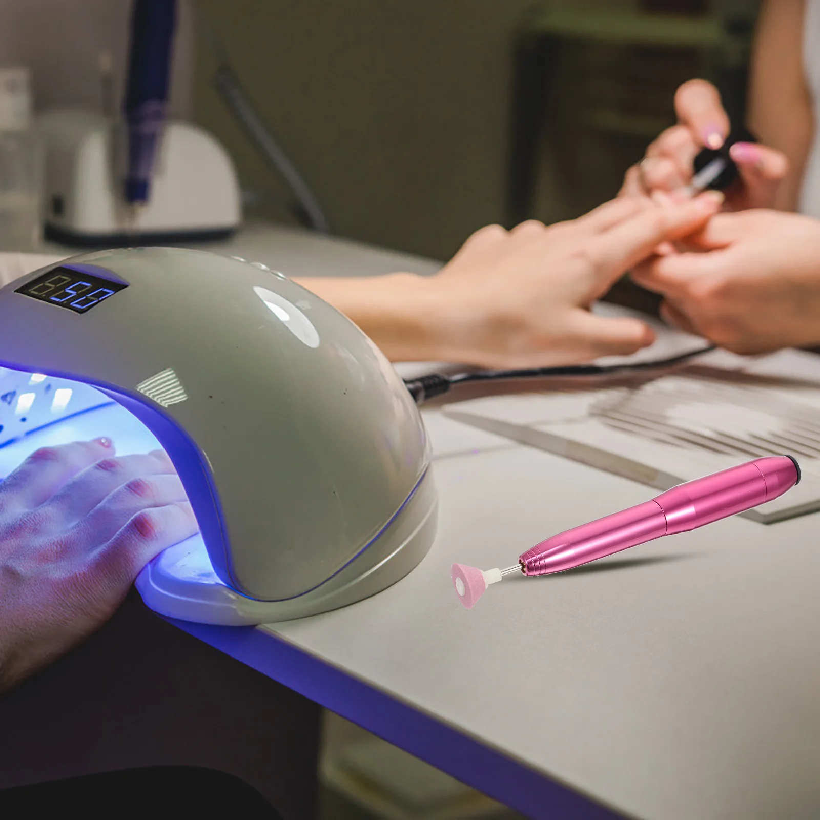 ชุดเครื่องเจียรเล็บไฟฟ้า 1 ชุด ใช้พลังงานจาก USB เครื่องขัดน้ำหนักเบา พร้อมหัวขัดสำหรับใช้ในบ้านและมืออาชีพ สำหรับทำเล็บ